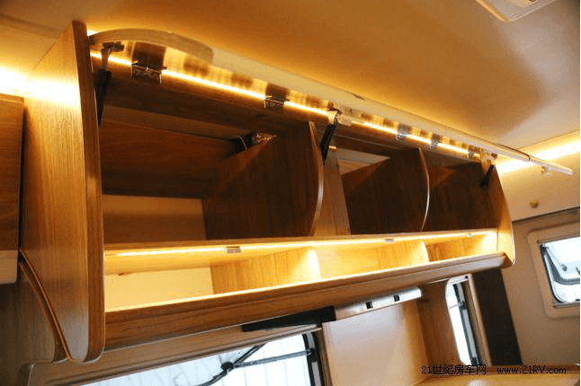 改款不止于顏值 新舊款覽眾C7對比簡評 改款不止于顏值 新舊款覽眾C7對比簡評