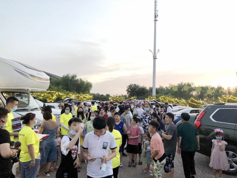 夏令營挑戰地攤經濟,覽眾房車不一樣的活動 夏令營挑戰地攤經濟,覽眾房車不一樣的活動