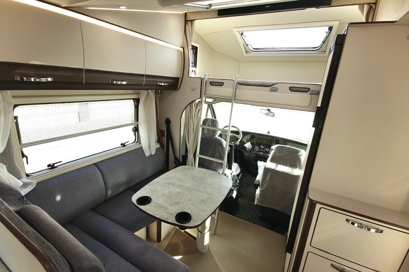 舒適旅行生活,這款房車必不可少 舒適旅行生活,這款房車必不可少