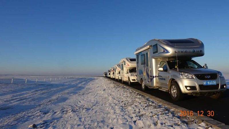 深度房車(chē)體驗(yàn)，四驅(qū)房車(chē)必選