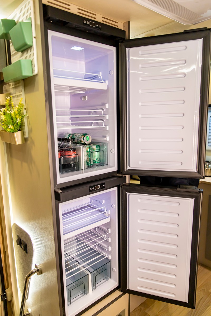 自由炮領(lǐng)銜,引爆成都房車展 自由炮領(lǐng)銜,引爆成都房車展