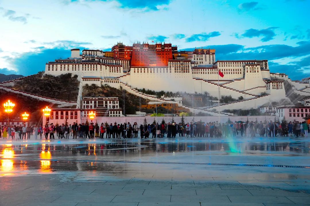 雪域西藏,此生必駕—— 自由炮護(hù)航! 雪域西藏,此生必駕—— 自由炮護(hù)航!