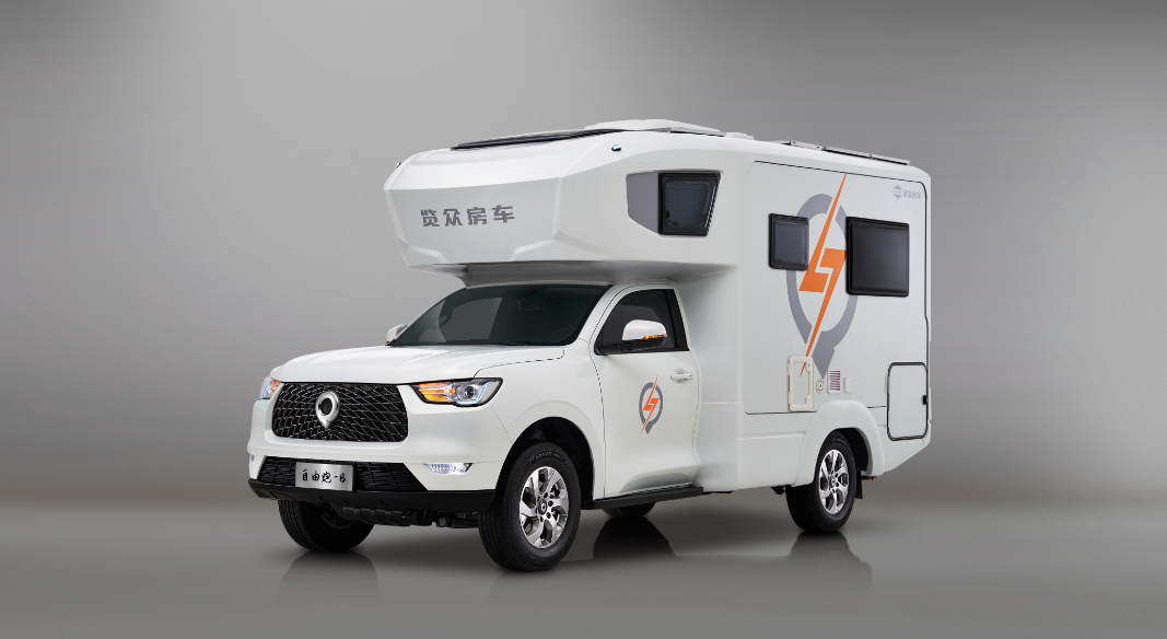 氣場全開!駱駝房車最強全明星陣容,齊了! 氣場全開!駱駝房車最強全明星陣容,齊了!