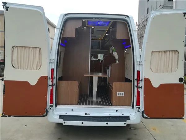 想買輛房車環游中國,該選B型還是C型? 想買輛房車環游中國,該選B型還是C型?