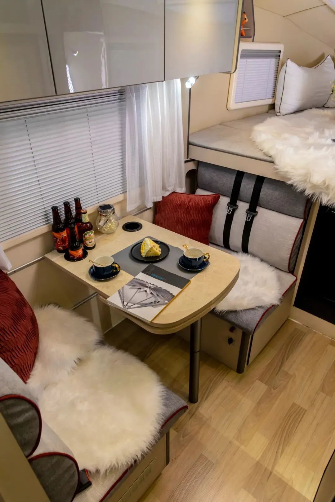 點擊查看,優雅變老的秘訣 點擊查看,優雅變老的秘訣