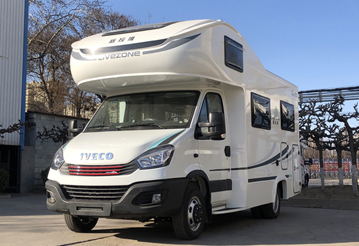 不用拓展可以有超大空間，這款房車做到了