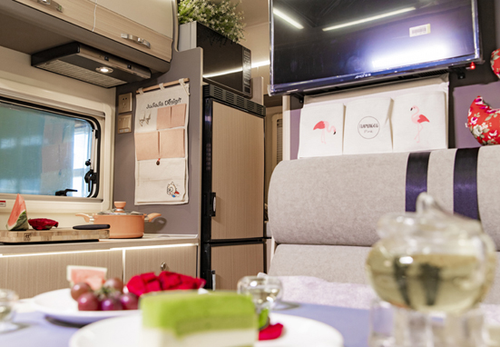 體驗駕駛樂趣，品位舒適房車生活