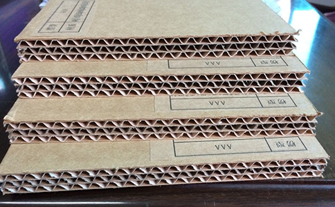 如何選擇適合的重型紙板厚度